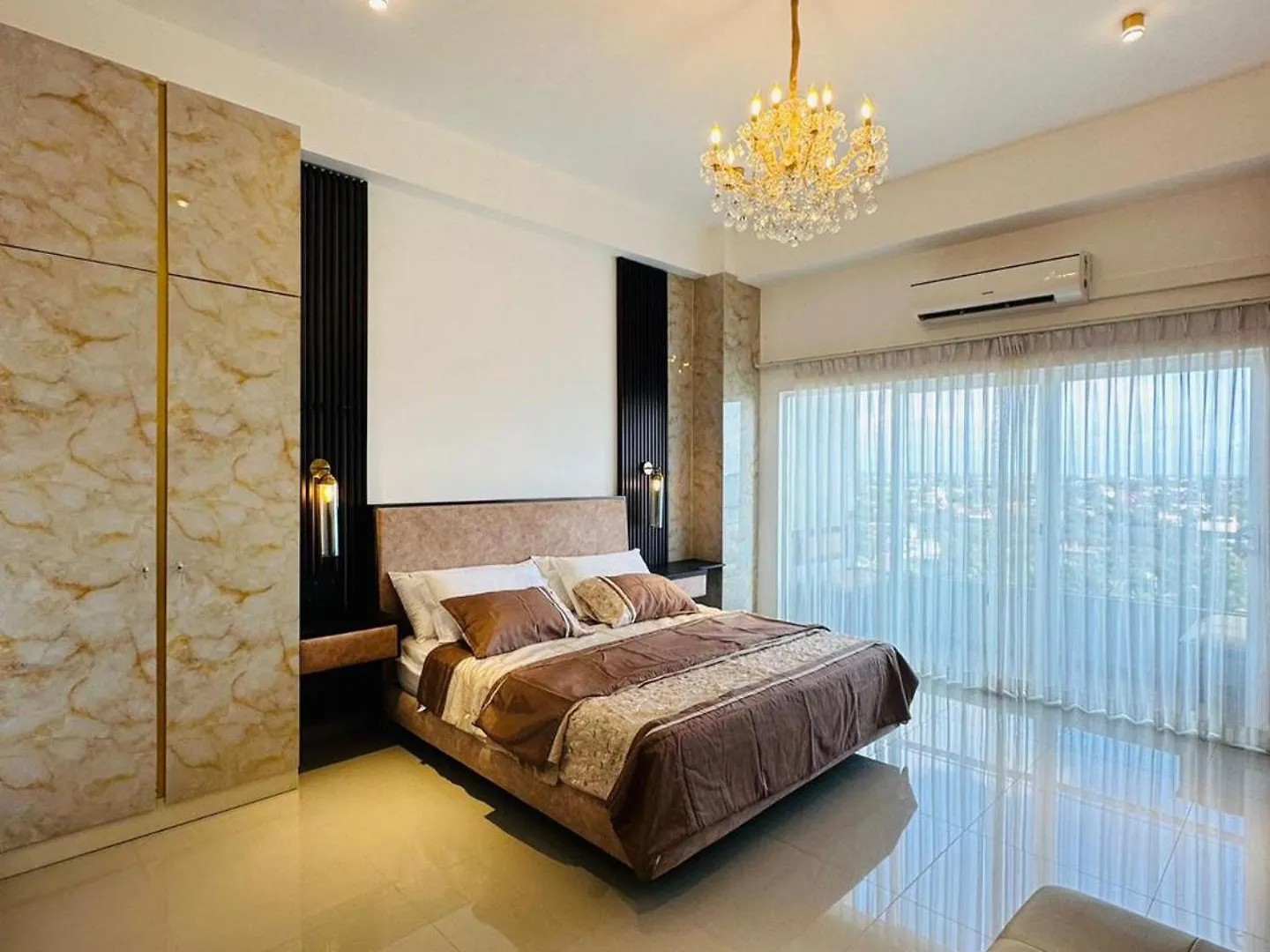 Sea View Luxury Room In Negombo Apartment