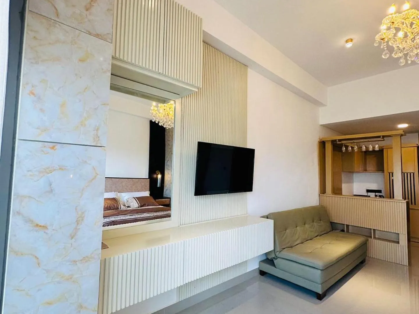Sea View Luxury Room In Negombo Apartment